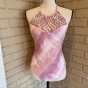 NEW Billabong Women's Today's Vibe Macrame One Piece Swimsuit Petal Sz Small NWT